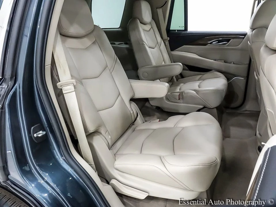 2020 Cadillac Escalade 4th Gen - Image 10 of 16