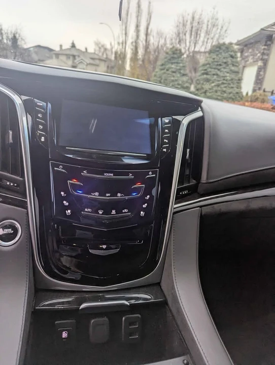 2020 Cadillac Escalade 4th Gen - Image 3 of 6