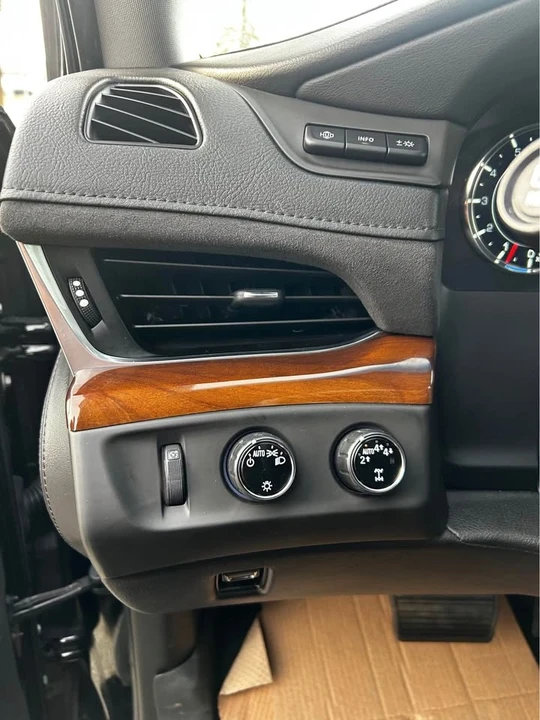 2020 Cadillac Escalade 4th Gen - Image 10 of 16