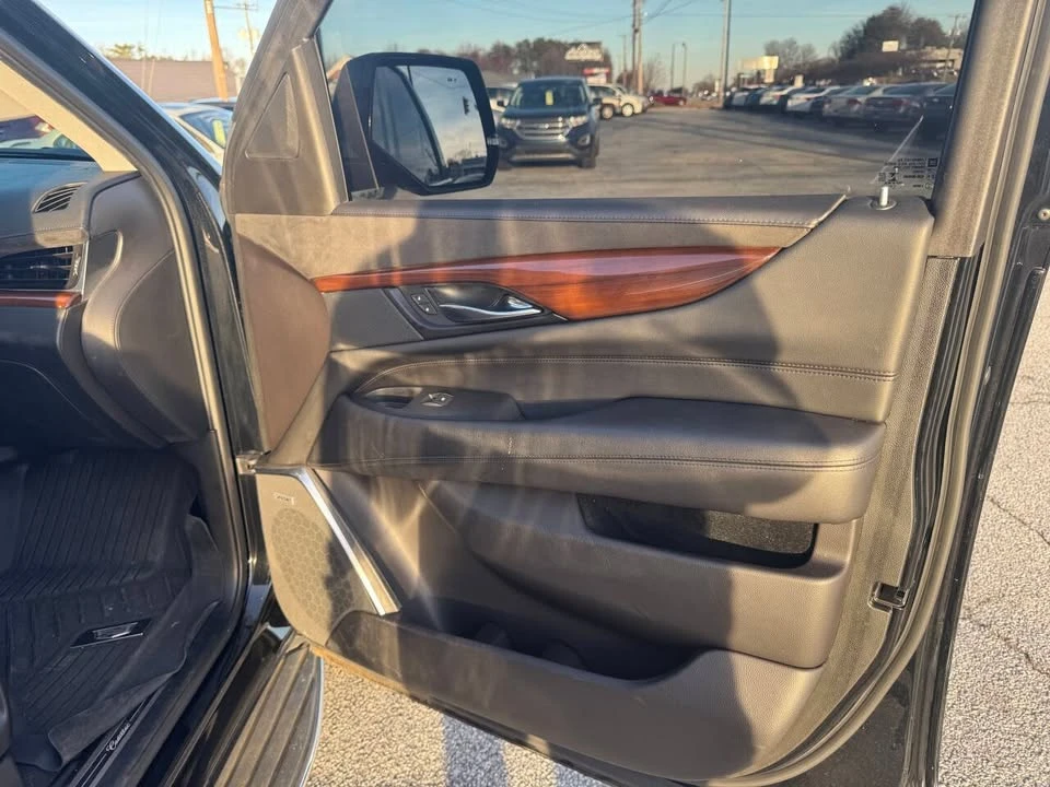 2020 Cadillac Escalade 4th Gen - Image 16 of 20