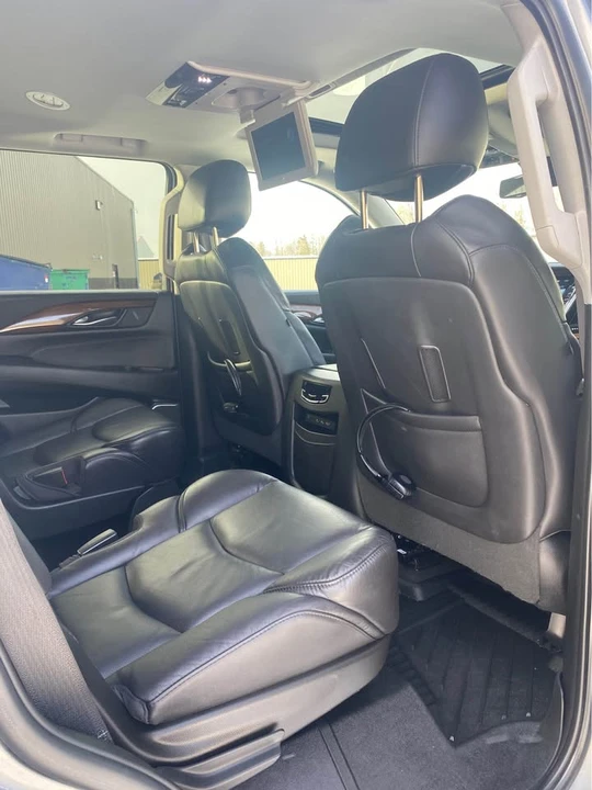 2020 Cadillac Escalade 4th Gen - Image 10 of 18