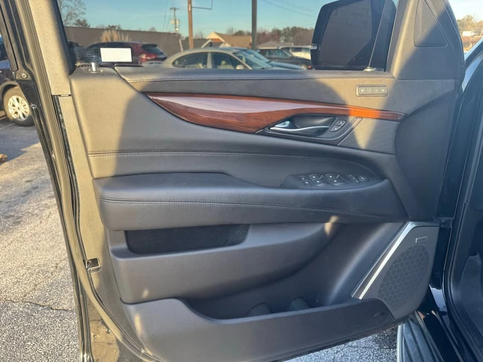 2020 Cadillac Escalade 4th Gen - Image 9 of 20