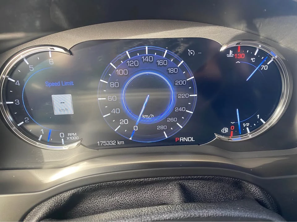 2020 Cadillac Escalade 4th Gen - Image 14 of 18