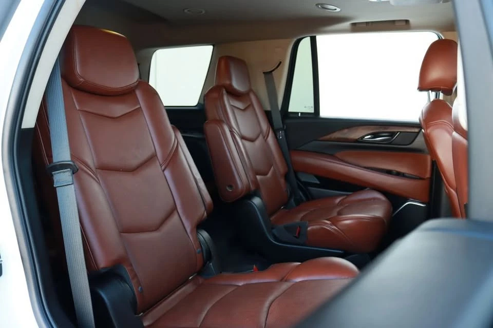 2020 Cadillac Escalade 4th Gen - Image 15 of 20