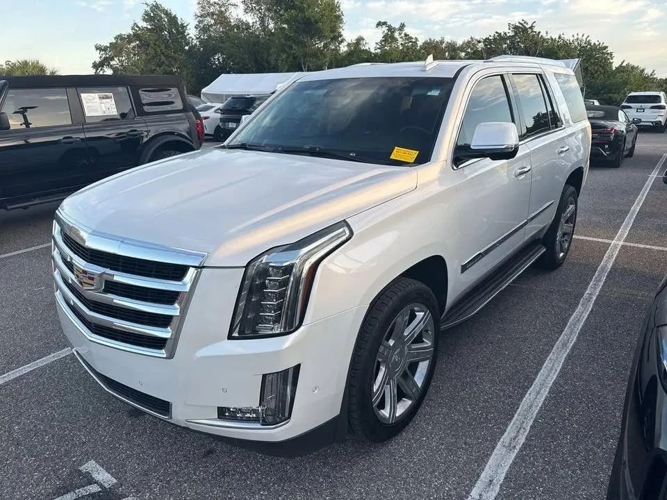 2020 Cadillac Escalade 4th Gen - Image 4 of 4