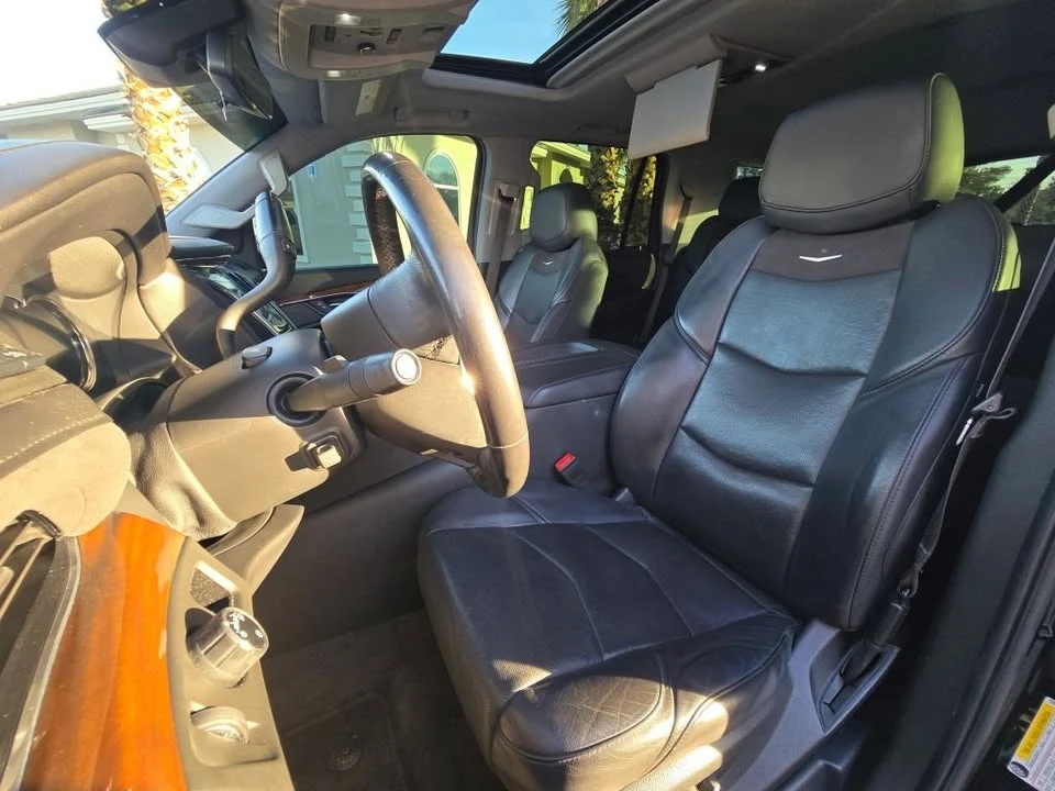 2020 Cadillac Escalade 4th Gen - Image 10 of 17