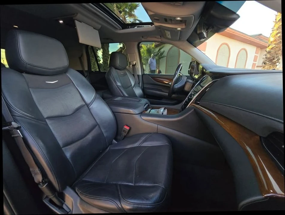 2020 Cadillac Escalade 4th Gen - Image 13 of 17