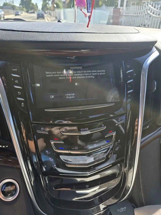 2020 Cadillac Escalade 4th Gen - Image 8 of 19