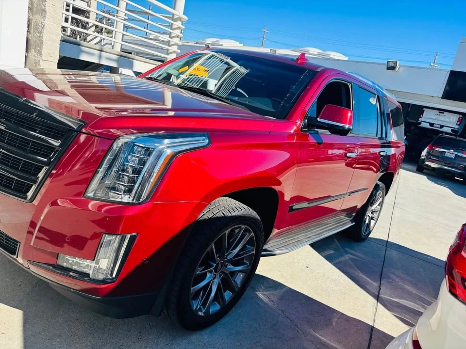 2020 Cadillac Escalade 4th Gen - Image 2 of 9