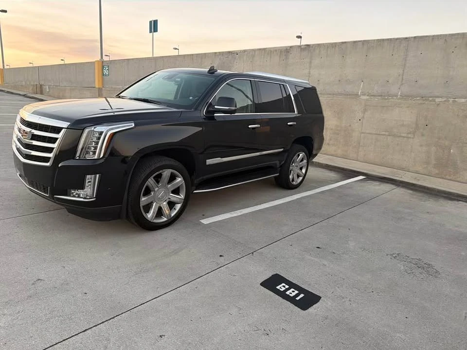2020 Cadillac Escalade 4th Gen - Image 2 of 14
