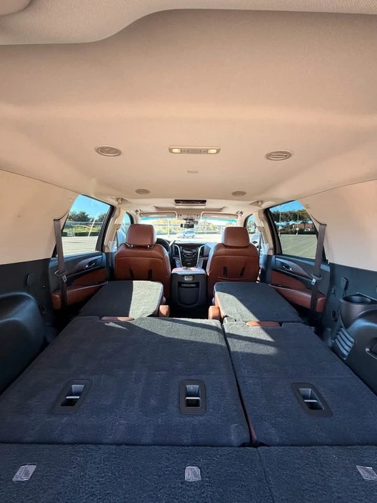 2020 Cadillac Escalade 4th Gen - Image 8 of 13