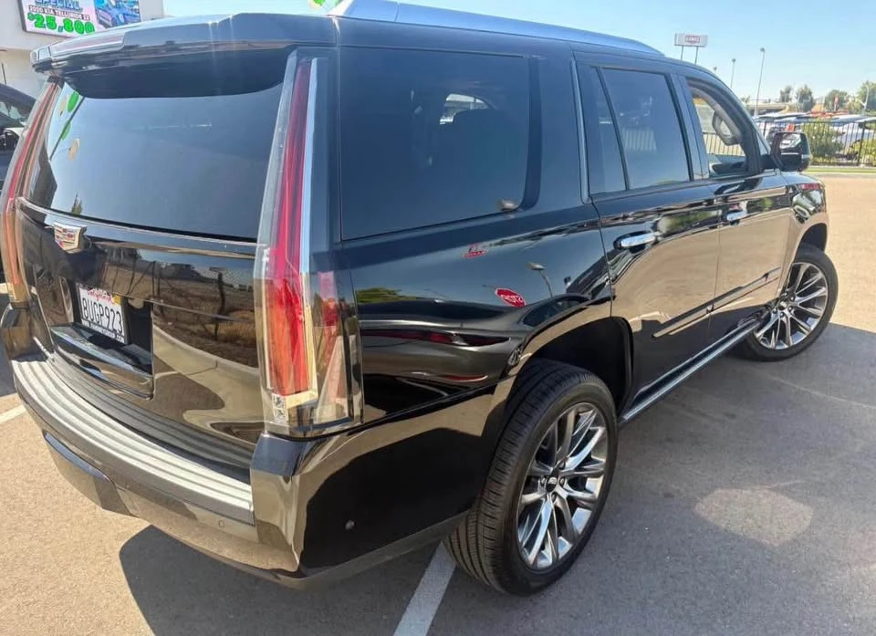 2020 Cadillac Escalade 4th Gen - Image 4 of 5