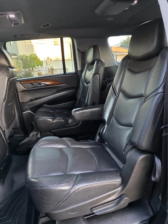 2020 Cadillac Escalade 4th Gen - Image 10 of 20