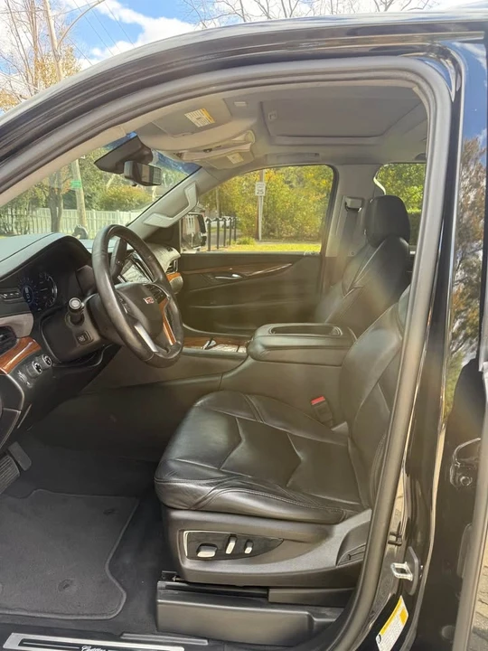 2020 Cadillac Escalade 4th Gen - Image 8 of 11