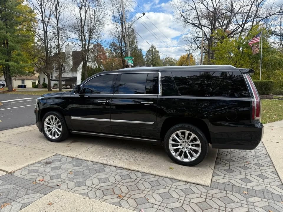 2020 Cadillac Escalade 4th Gen - Image 7 of 11