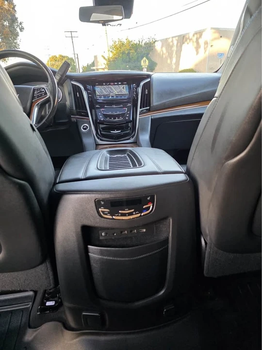 2020 Cadillac Escalade 4th Gen - Image 13 of 20