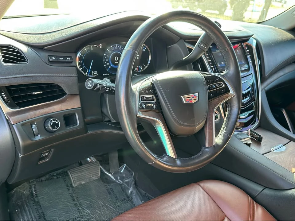 2020 Cadillac Escalade 4th Gen - Image 8 of 10