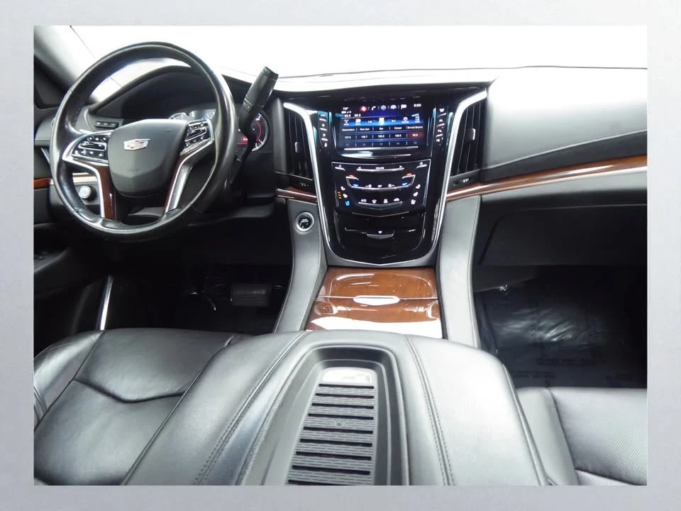 2020 Cadillac Escalade 4th Gen - Image 16 of 20