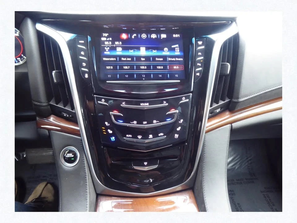 2020 Cadillac Escalade 4th Gen - Image 14 of 20