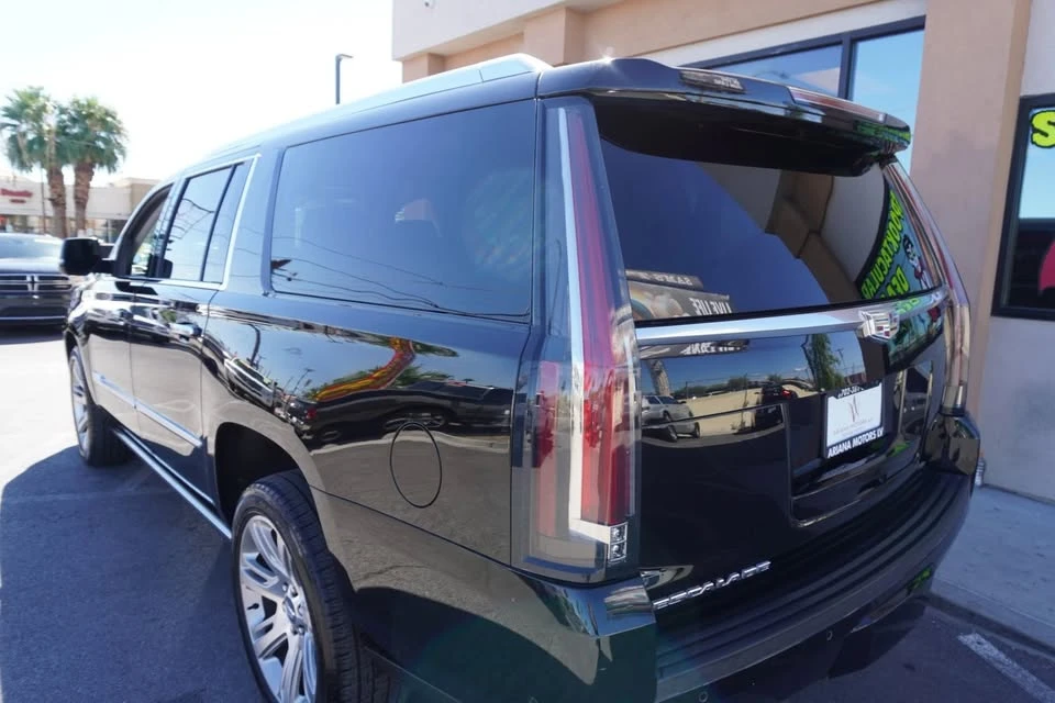 2020 Cadillac Escalade 4th Gen - Image 8 of 20