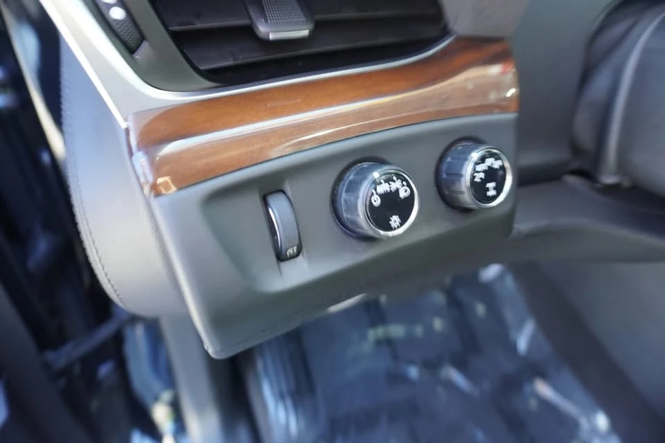 2020 Cadillac Escalade 4th Gen - Image 18 of 20