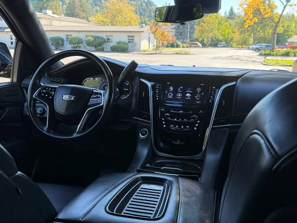 2020 Cadillac Escalade 4th Gen - Image 3 of 19