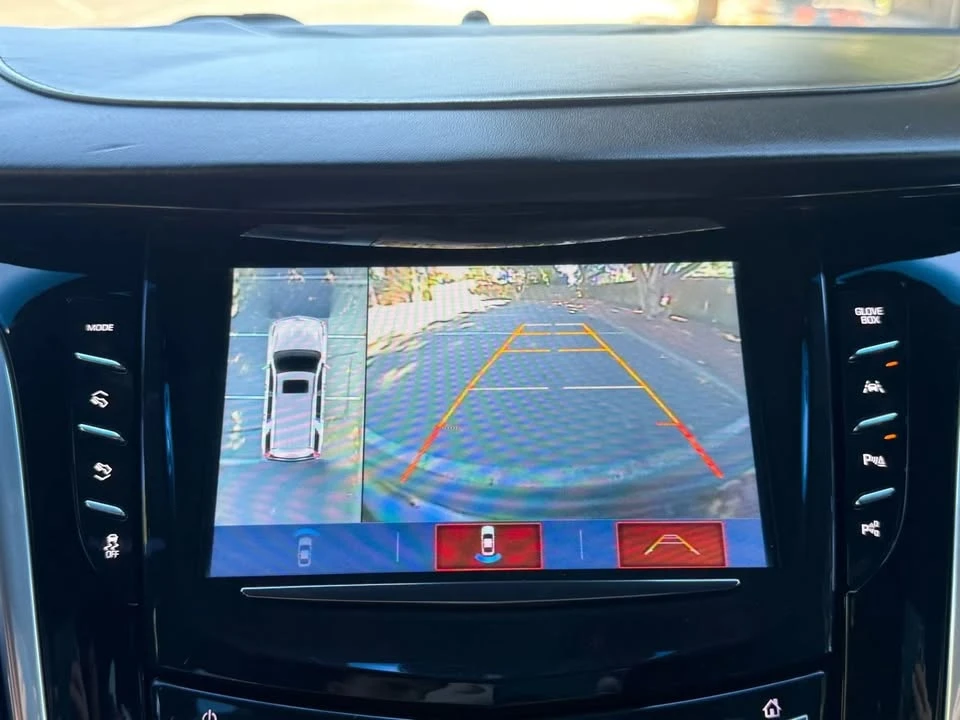 2020 Cadillac Escalade 4th Gen - Image 18 of 19