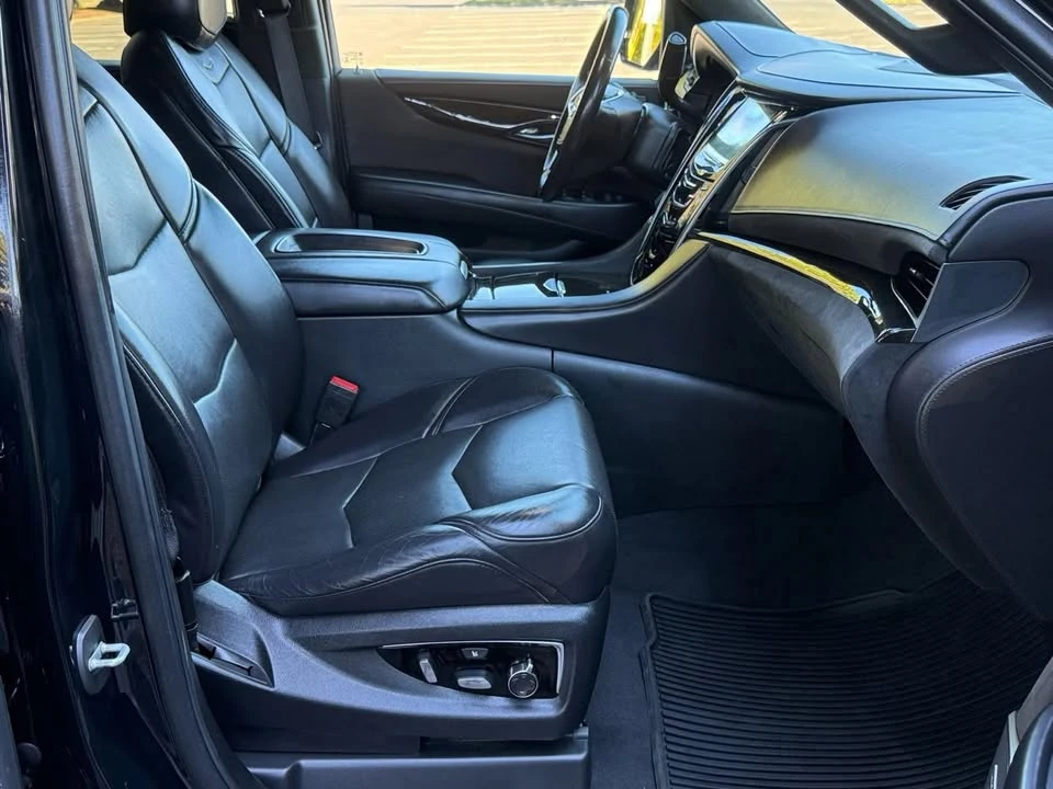 2020 Cadillac Escalade 4th Gen - Image 14 of 19