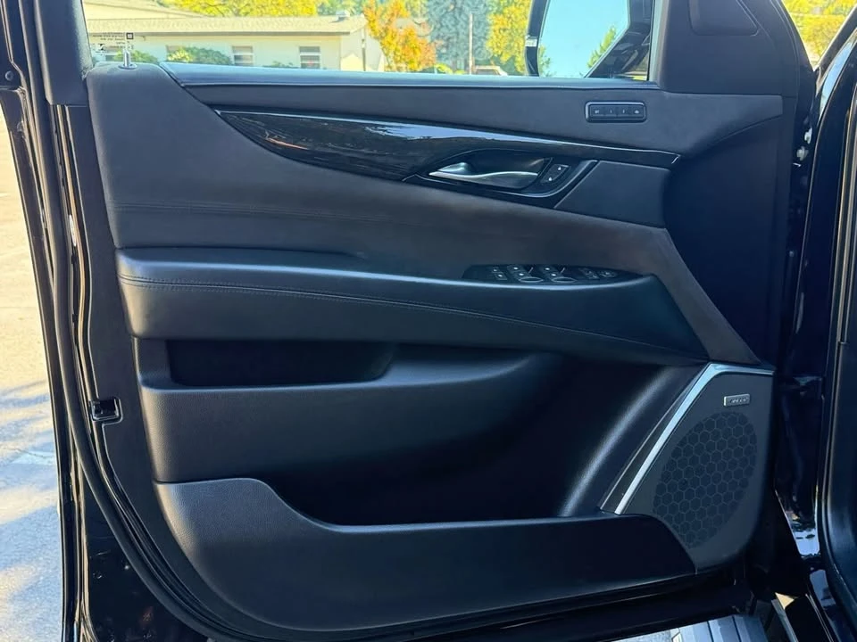 2020 Cadillac Escalade 4th Gen - Image 15 of 19