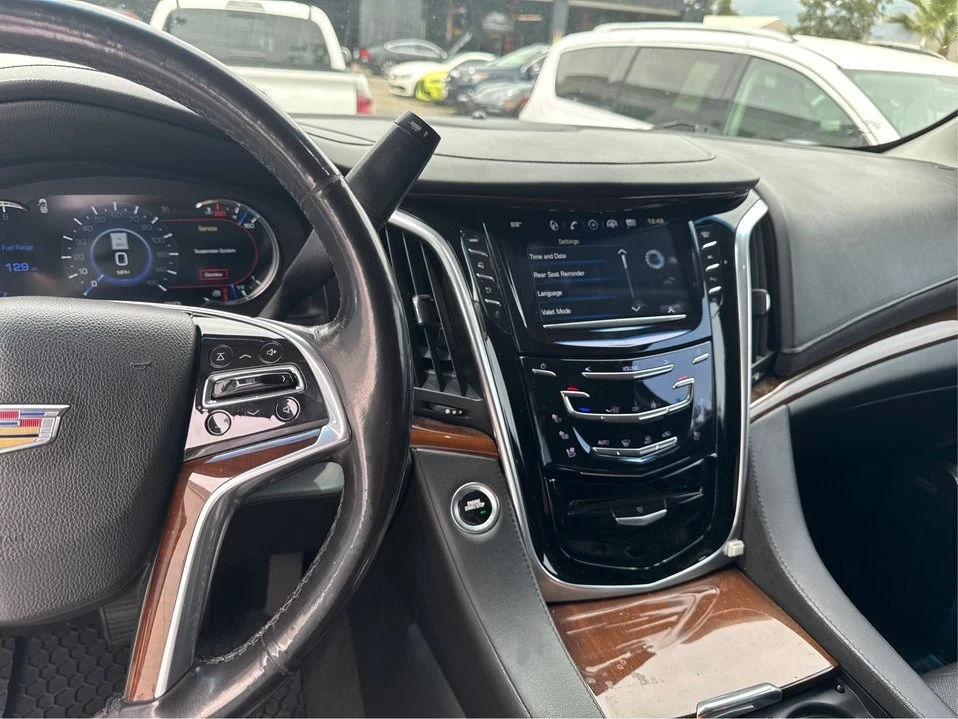 2020 Cadillac Escalade 4th Gen - Image 13 of 20