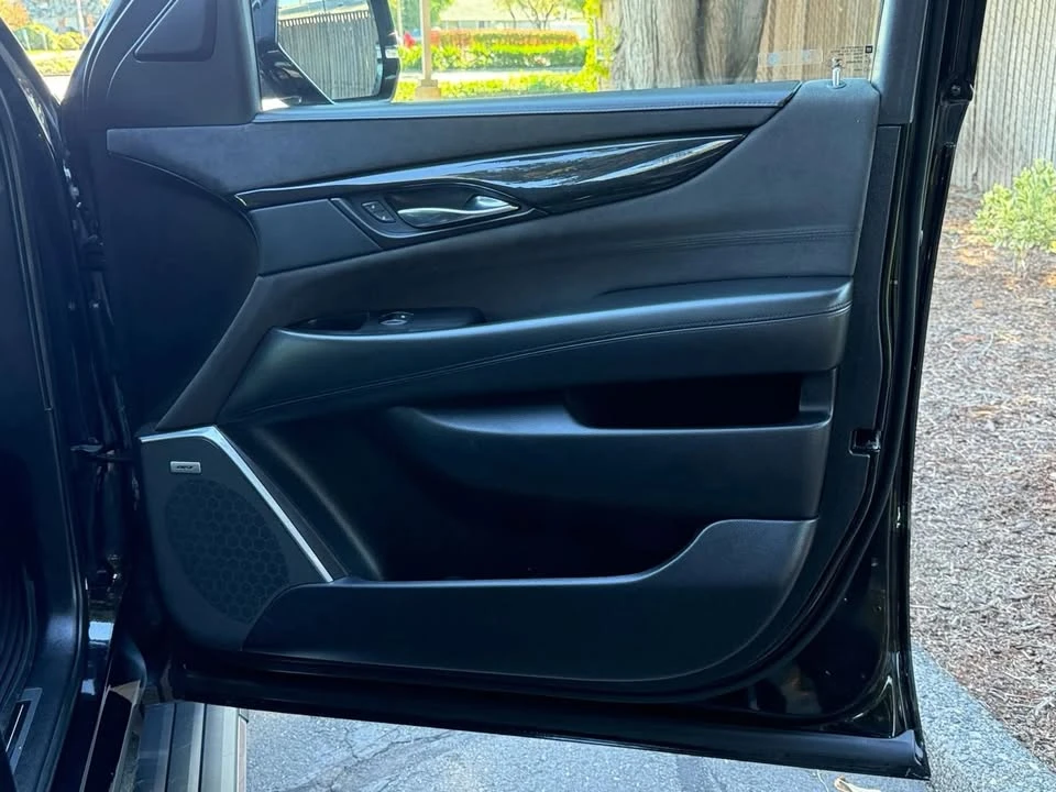 2020 Cadillac Escalade 4th Gen - Image 16 of 19