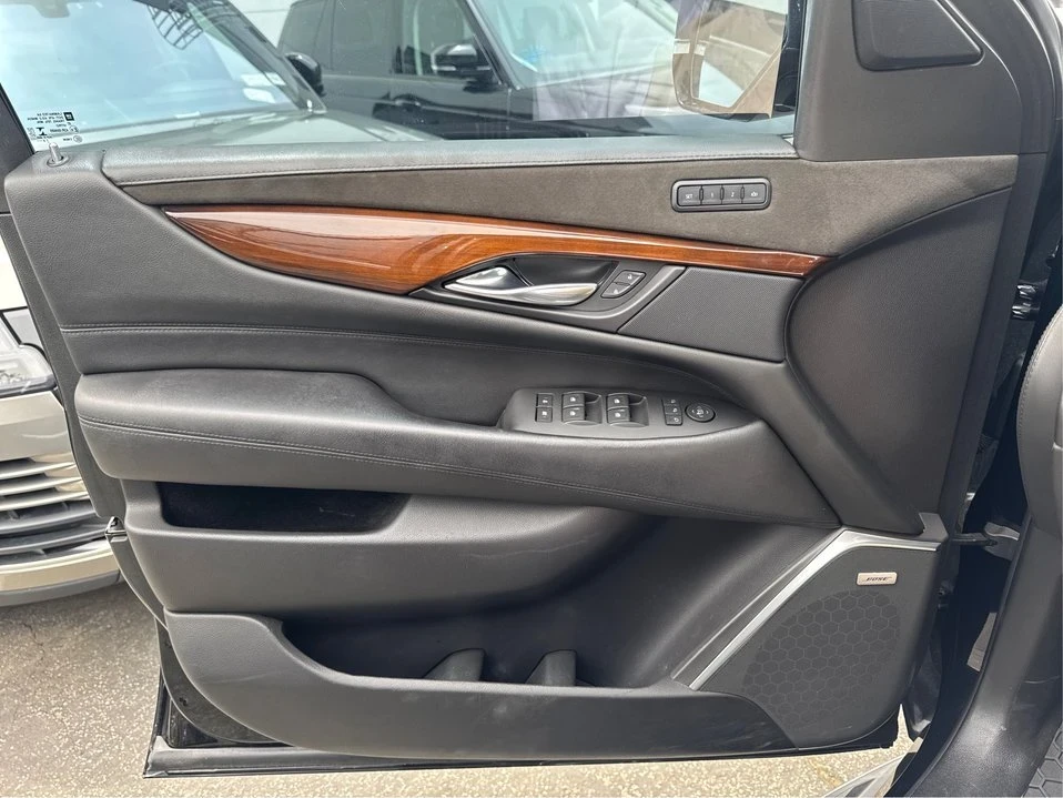 2020 Cadillac Escalade 4th Gen - Image 18 of 20