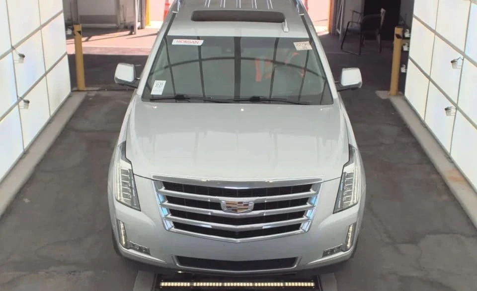 2020 Cadillac Escalade 4th Gen - Image 2 of 20