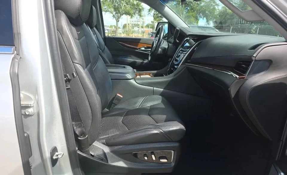 2020 Cadillac Escalade 4th Gen - Image 10 of 20