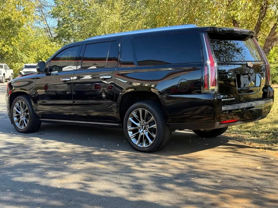 2020 Cadillac Escalade 4th Gen - Image 15 of 19