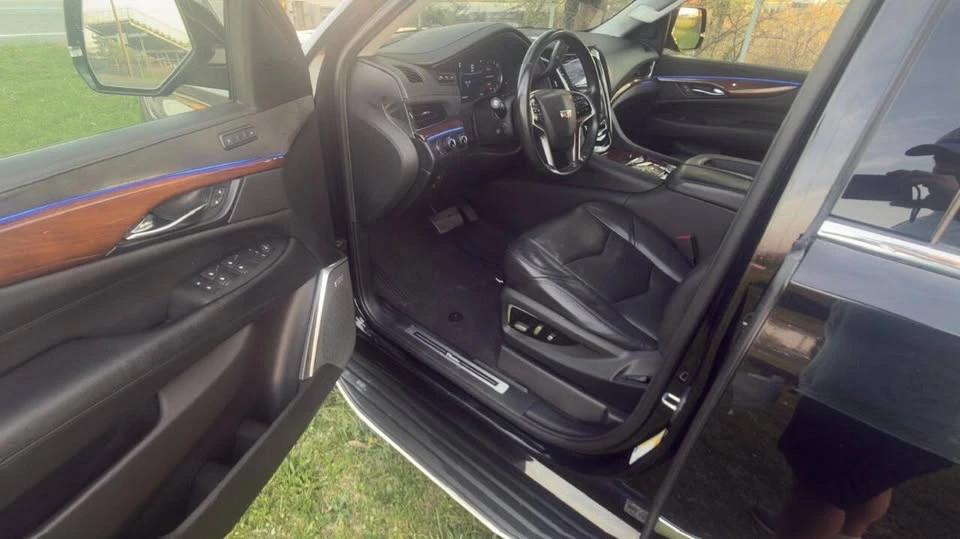 2020 Cadillac Escalade 4th Gen - Image 13 of 19