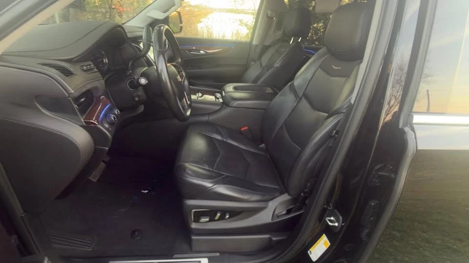 2020 Cadillac Escalade 4th Gen - Image 14 of 19