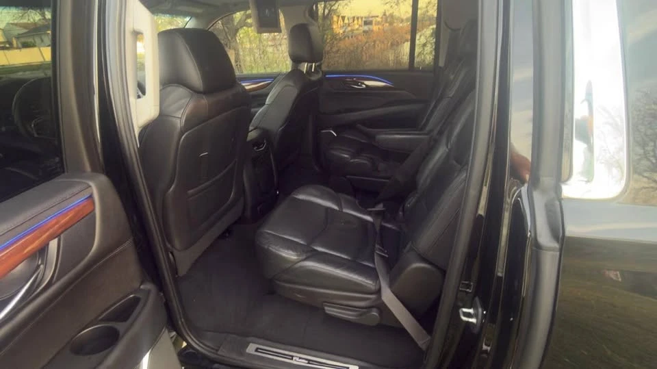 2020 Cadillac Escalade 4th Gen - Image 15 of 19