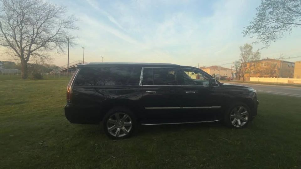 2020 Cadillac Escalade 4th Gen - Image 6 of 19