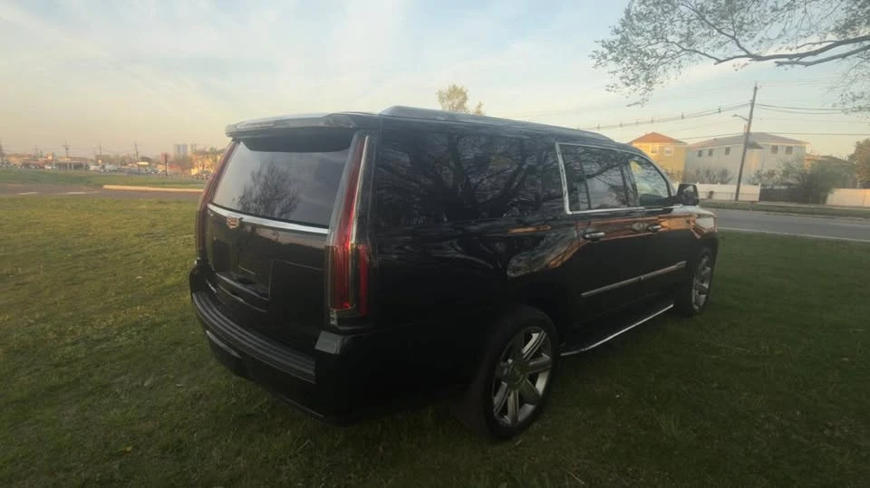 2020 Cadillac Escalade 4th Gen - Image 5 of 19