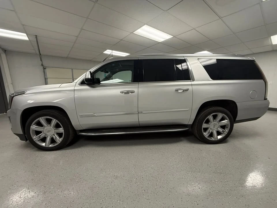 2020 Cadillac Escalade 4th Gen - Image 2 of 20