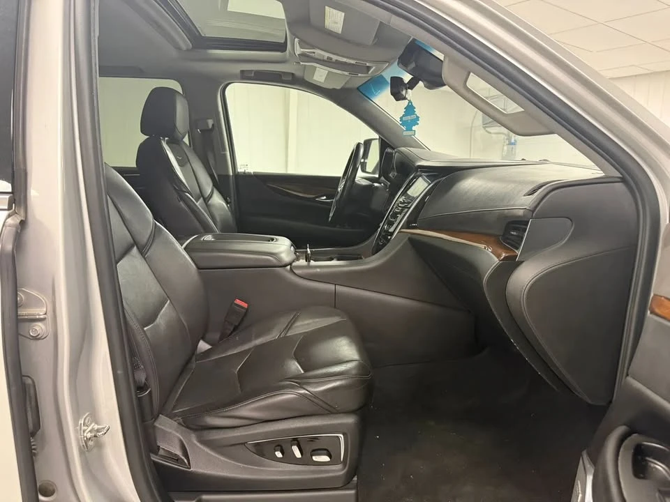 2020 Cadillac Escalade 4th Gen - Image 13 of 20