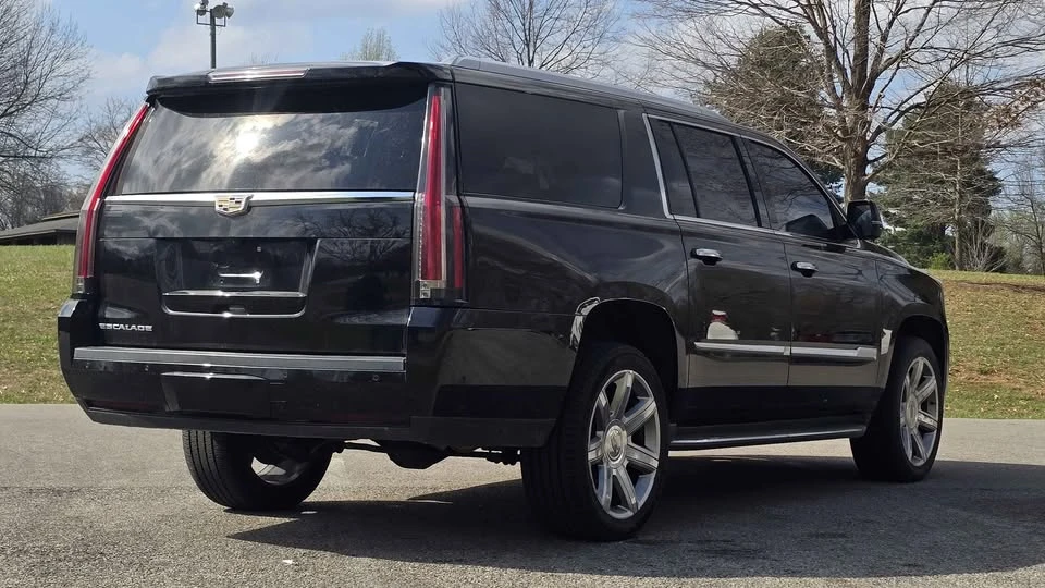 2020 Cadillac Escalade 4th Gen - Image 4 of 11