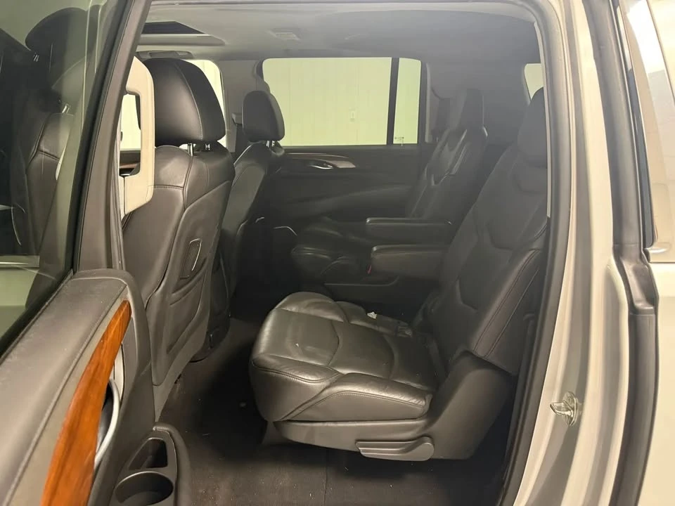 2020 Cadillac Escalade 4th Gen - Image 15 of 20