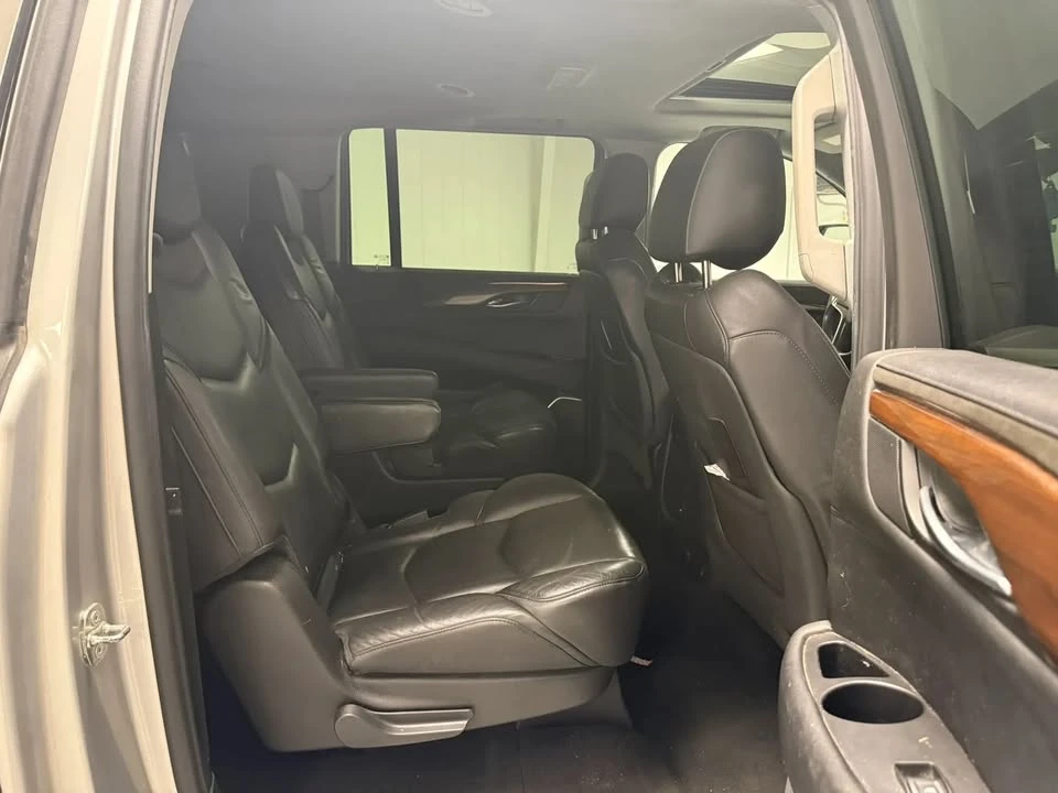 2020 Cadillac Escalade 4th Gen - Image 11 of 20