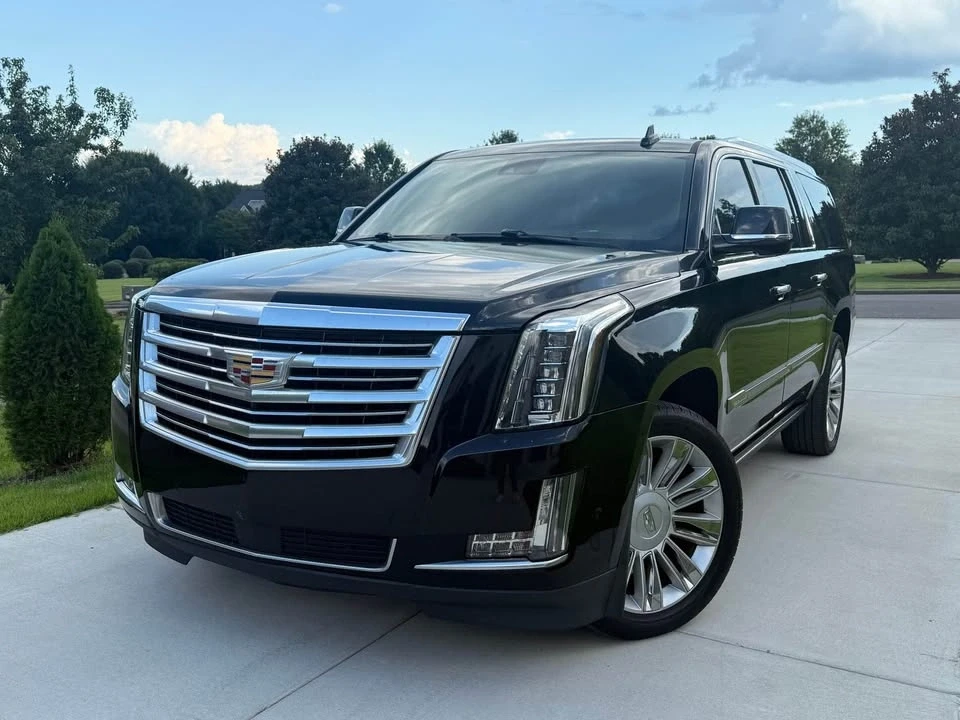 2020 Cadillac Escalade 4th Gen - Image 2 of 15
