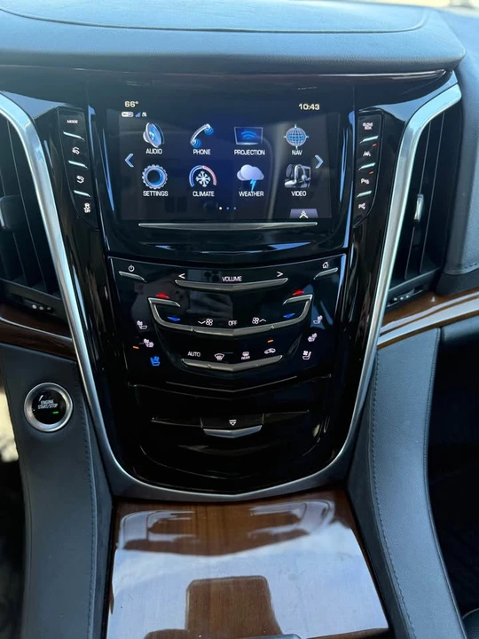2020 Cadillac Escalade 4th Gen - Image 7 of 14