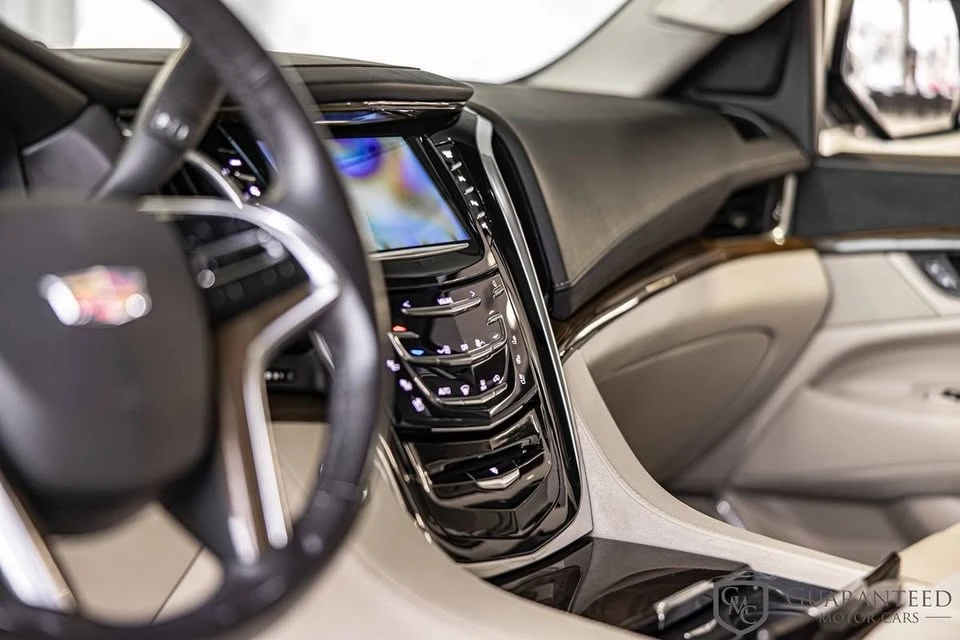 2020 Cadillac Escalade 4th Gen - Image 19 of 20