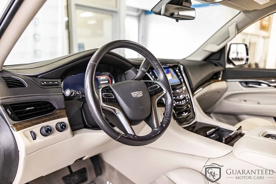 2020 Cadillac Escalade 4th Gen - Image 17 of 20