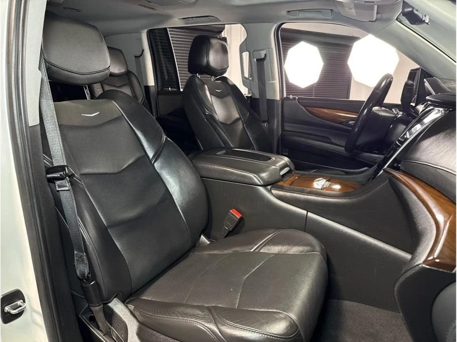 2020 Cadillac Escalade 4th Gen - Image 12 of 20